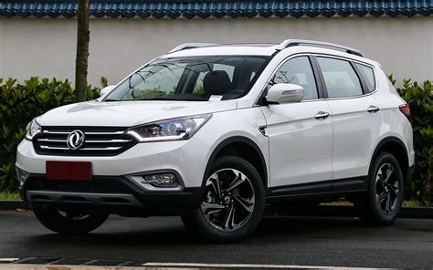 дун фенг|Dongfeng AX7 .